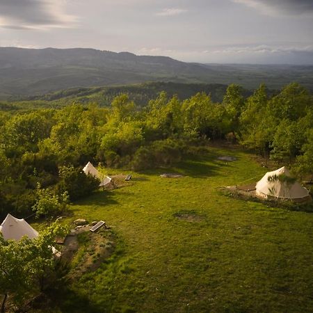 Отель Agricola Ombra - Tents In Nature Лаятико Экстерьер фото
