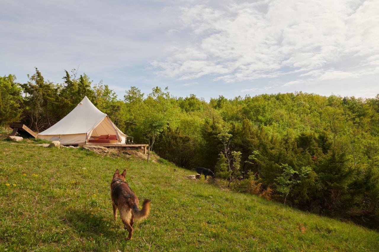 Отель Agricola Ombra - Tents In Nature Лаятико Экстерьер фото