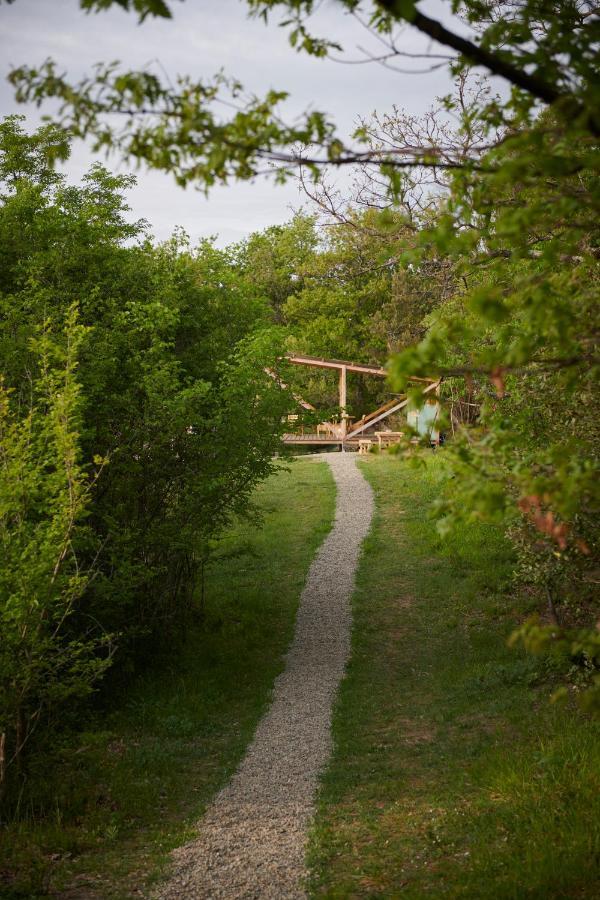 Отель Agricola Ombra - Tents In Nature Лаятико Экстерьер фото